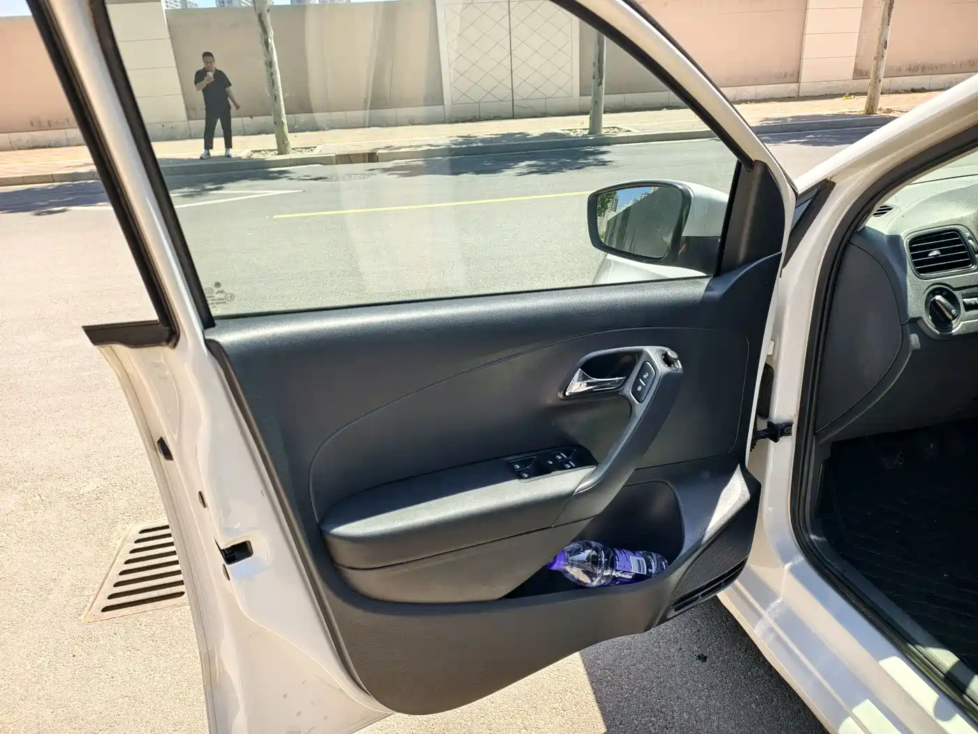 Volkswagen Polo 2013 1.4L Manual Comfort Edition фото 6