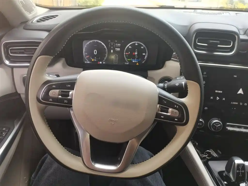 Lynk & Co 02 New Energy 2019 Edition 1.5T PHEV Pro фото 11