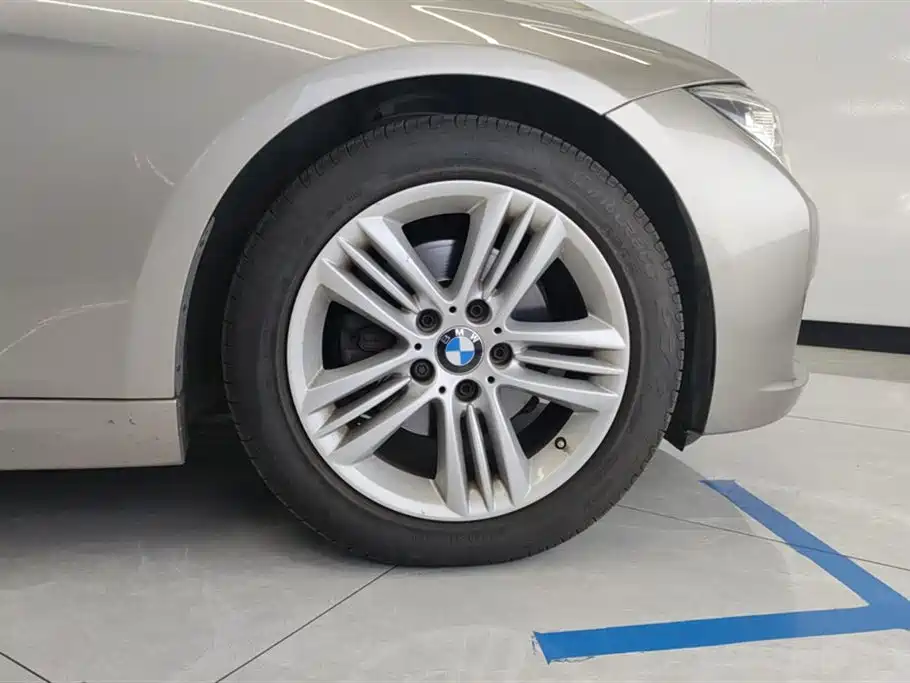 BMW 3 Series 2017 320Li Fashion фото 6