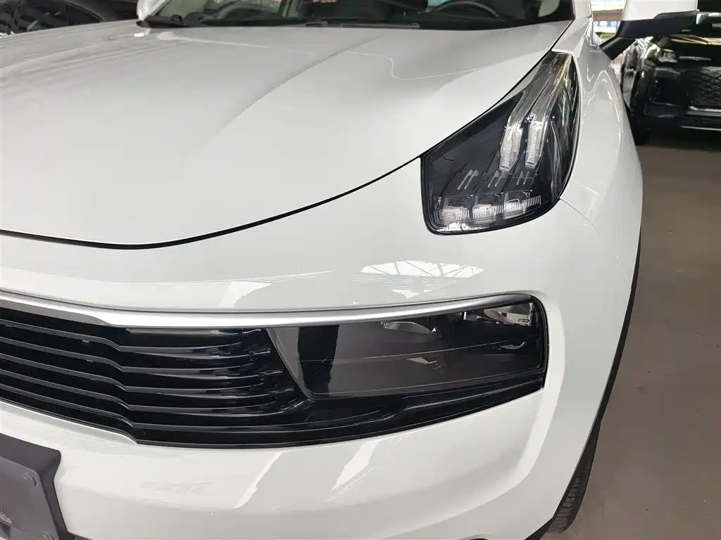 Lynk & Co 01 2017 2.0T 2WD Pro Version фото 20