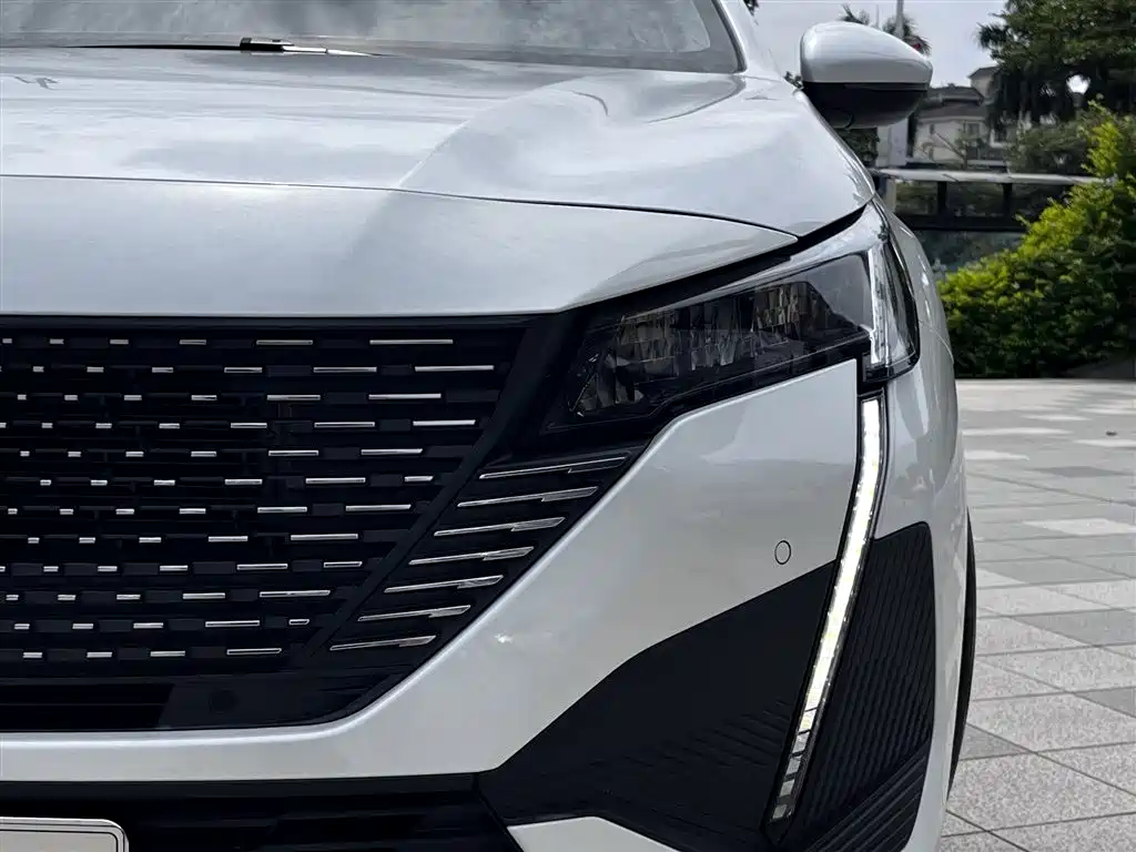 Peugeot 408 2023 2022 1.6T Light Chaser Edition
