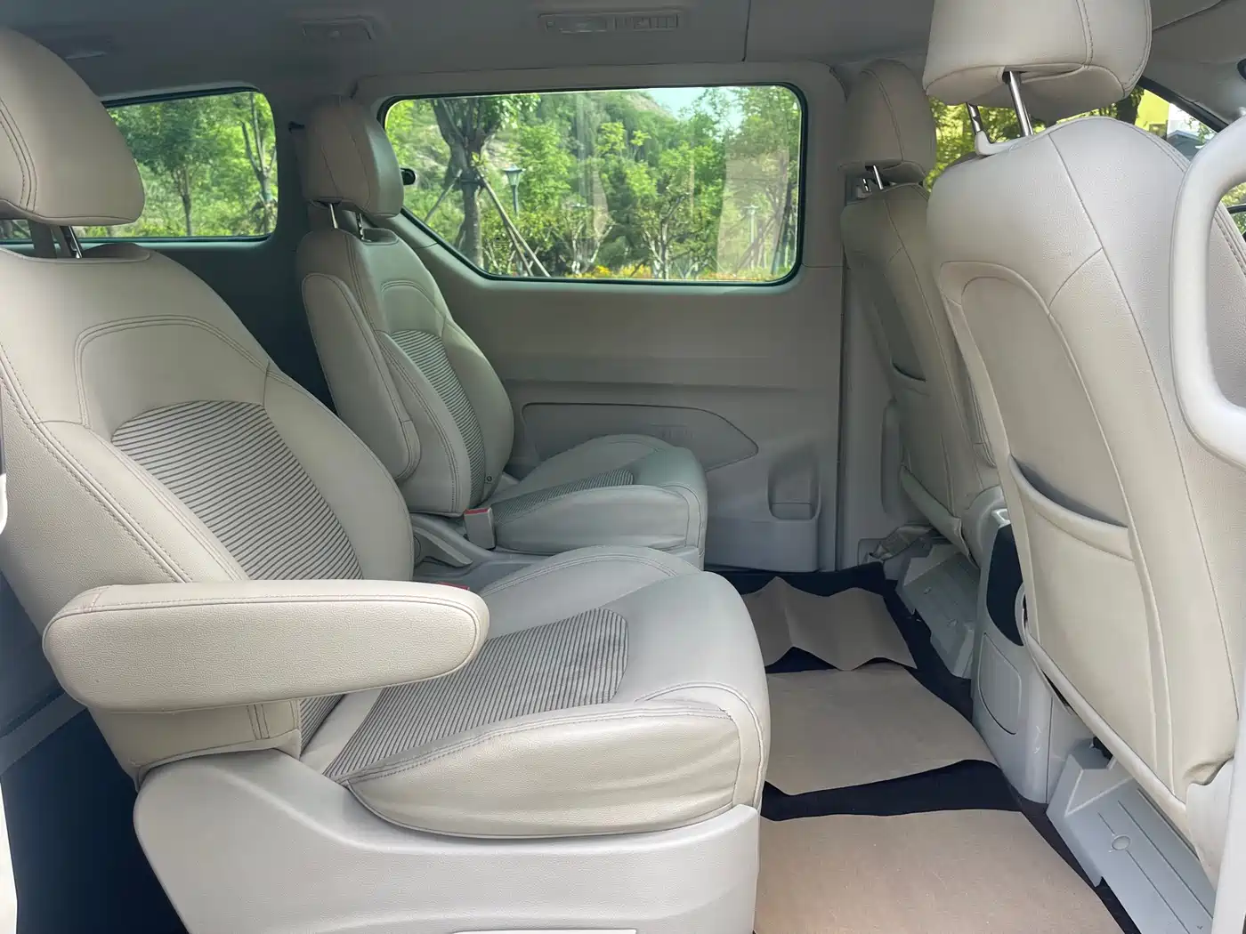 SAIC Maxus Maxus G10 2019 PLUS 2.0T Auto Elite China VI фото 16