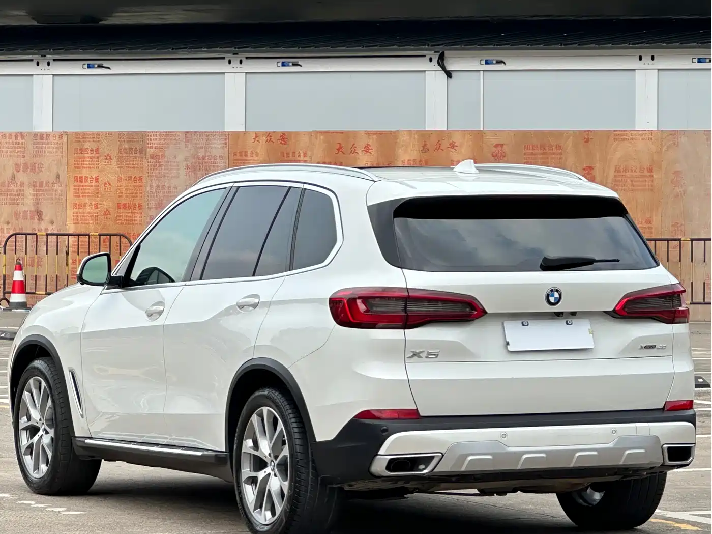 BMW X5 (Import) 2020 xDrive40i M Sport Package фото 16