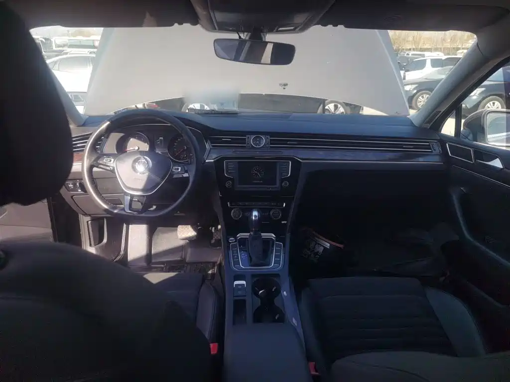 Volkswagen Magotan 2017 330TSI DSG Luxury фото 10