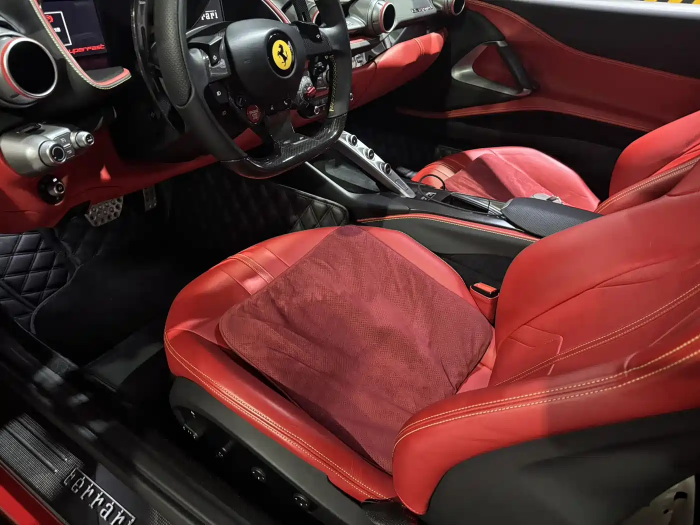 Ferrari 812 2018 2017 6.5L Superfast