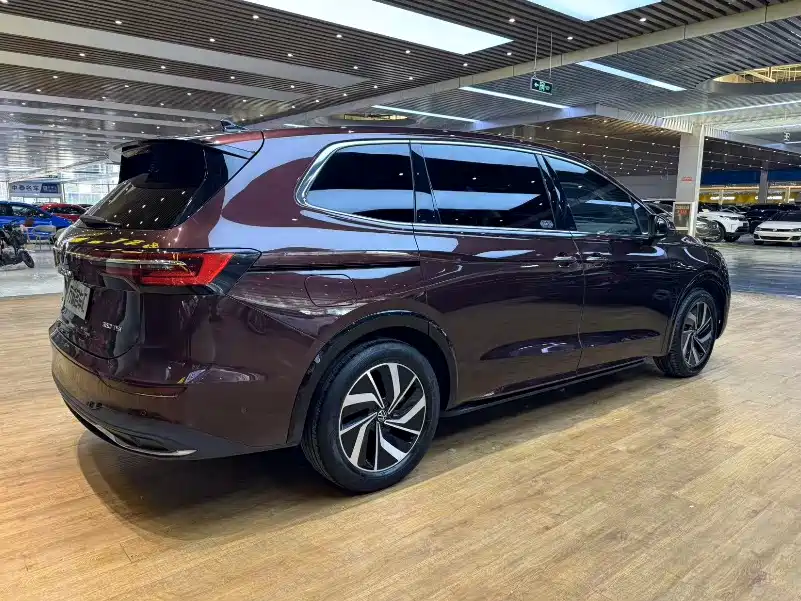 Volkswagen Viloran 2023 Facelift 380TSI Prestige Edition фото 6