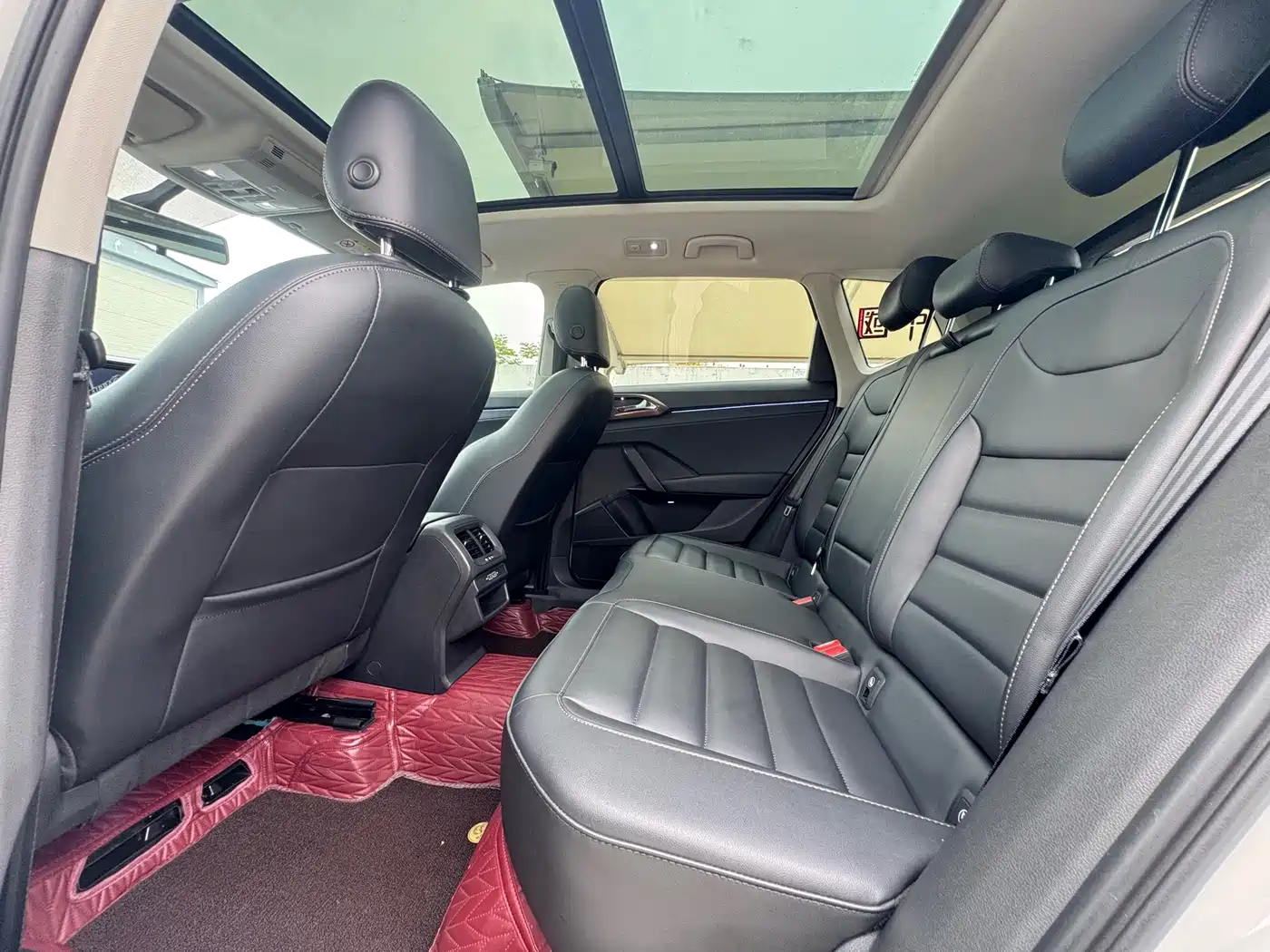 Volkswagen Tharu 2020 280TSI 2WD Comfort Edition China VI фото 17
