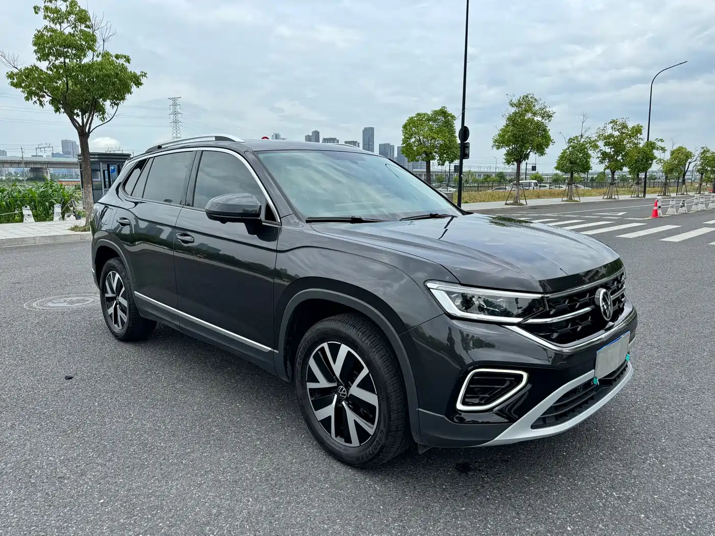Volkswagen Tayron 2025 Facelift 300TSI Shared Edition фото 3