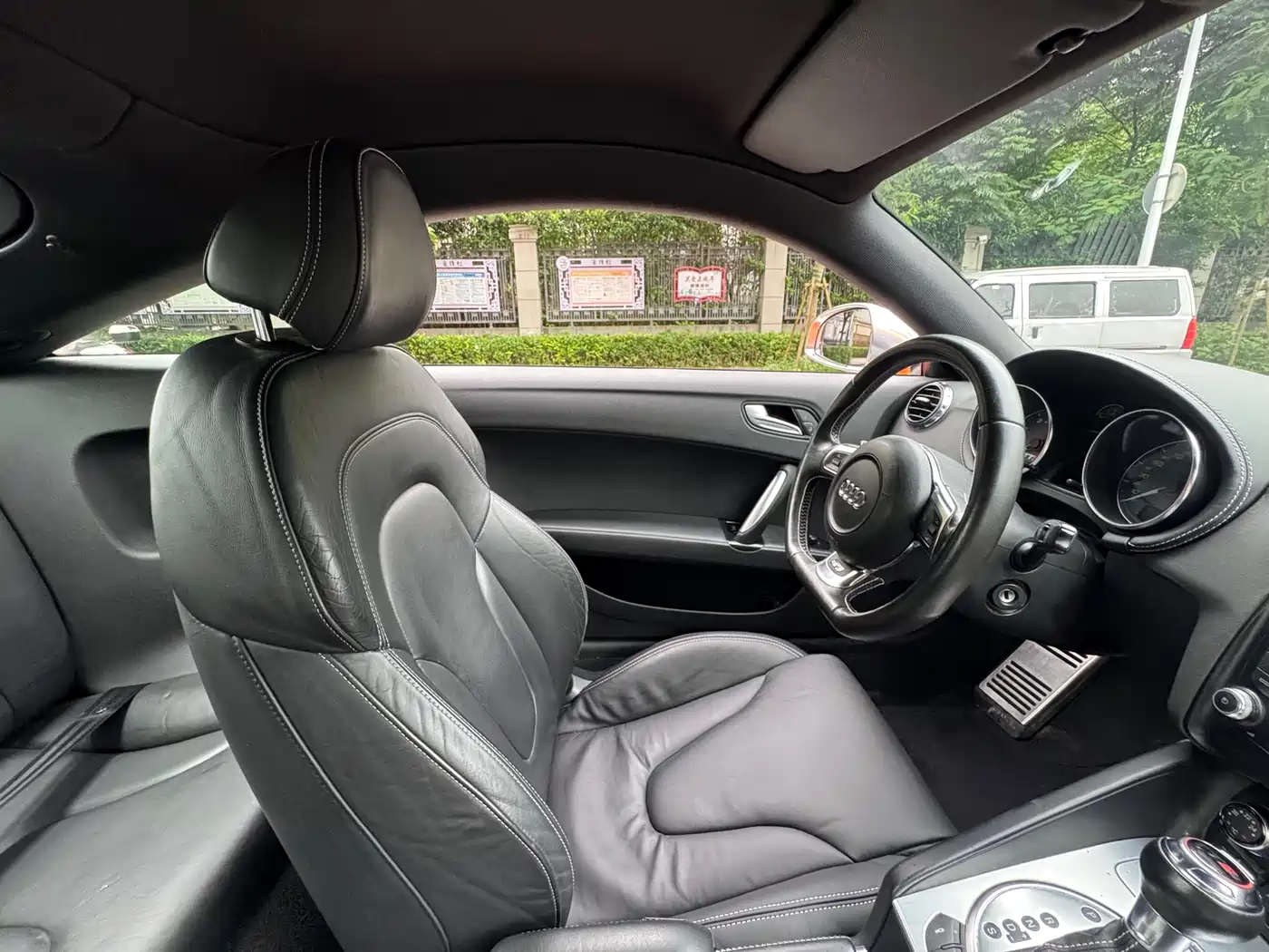 Audi TTS 2008 Model TTS Coupe 2.0TFSI quattro фото 21