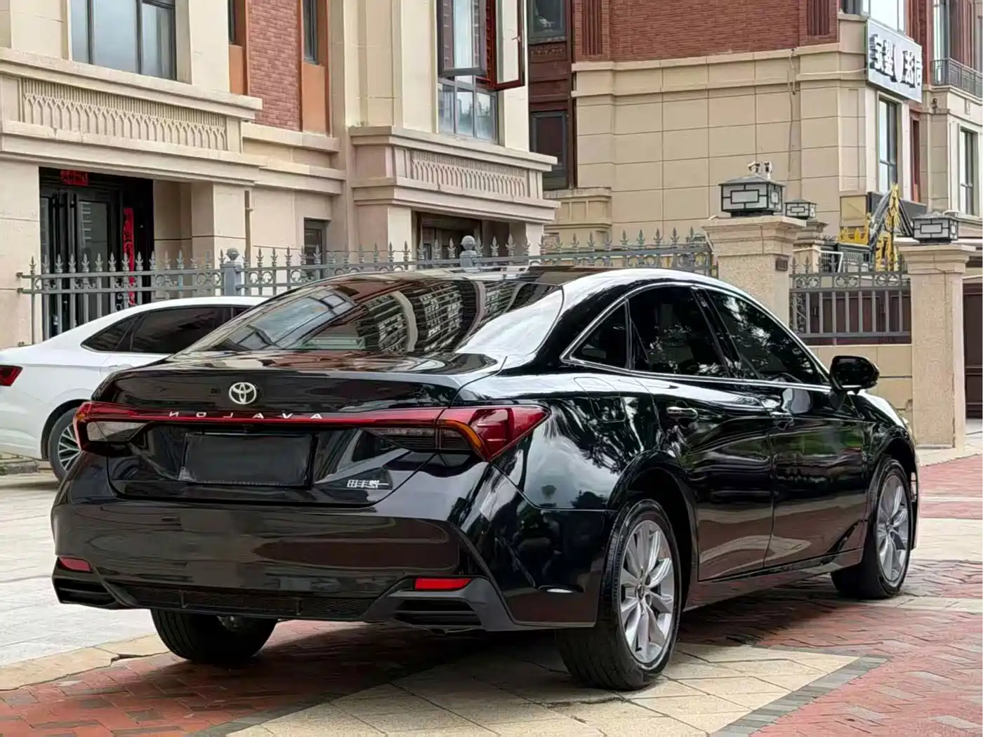 Toyota Avalon 2025 2024 Model 2.0L Premium Selection Edition
