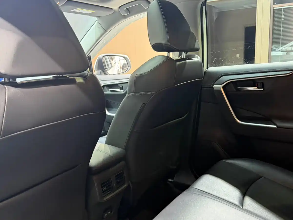 Toyota RAV4 Rongfang 2021 2.0L CVT 4WD Trend PLUS фото 10