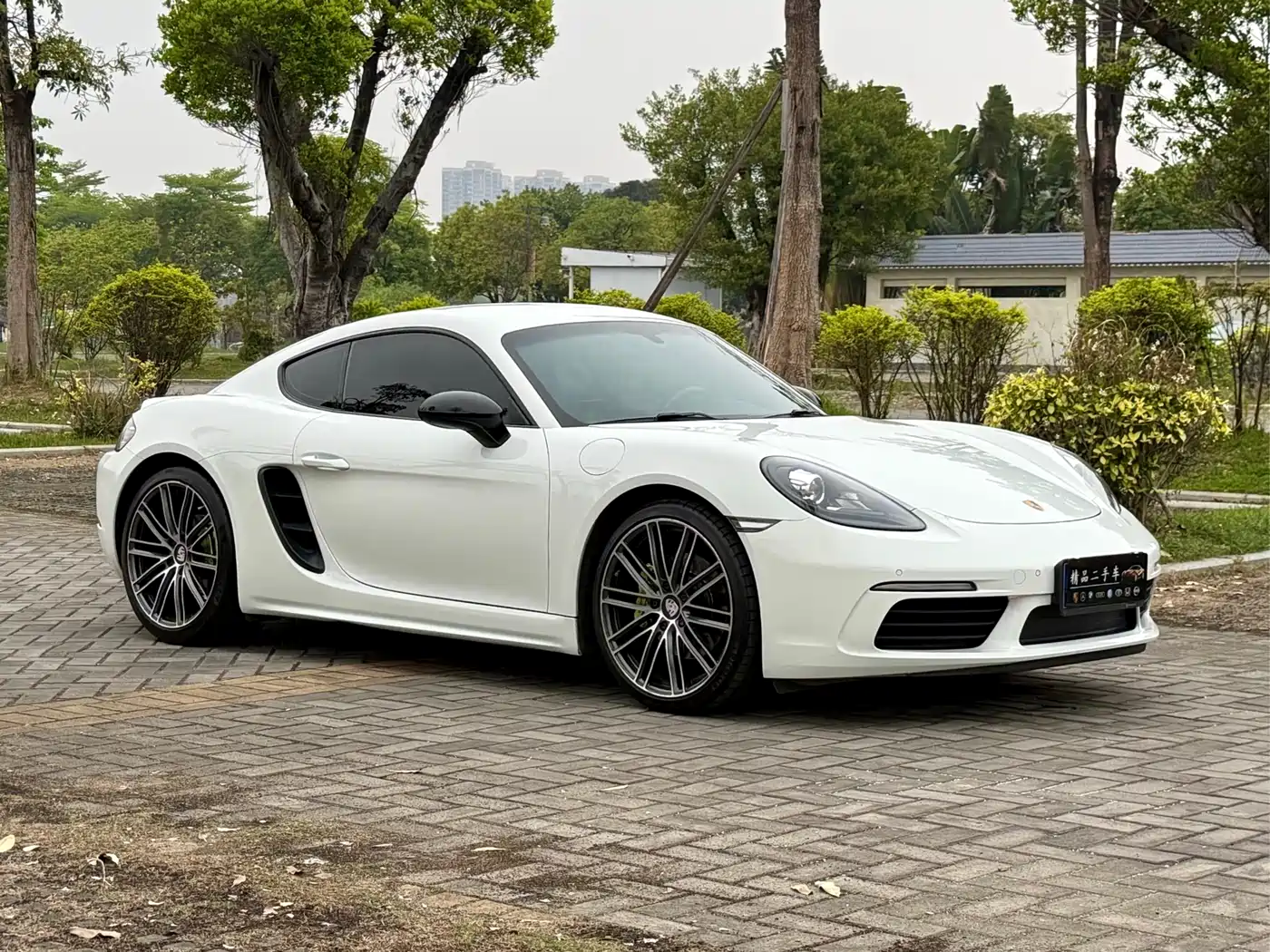 Porsche 718 2018 Cayman 2.0T фото 3