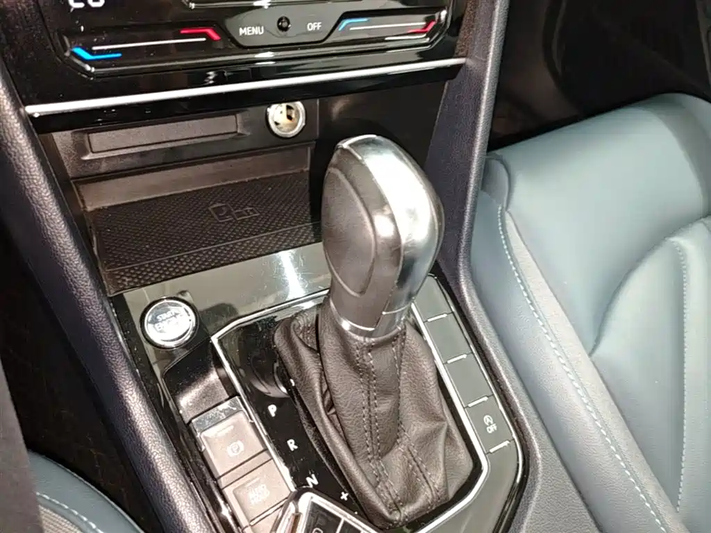 Volkswagen Tharu 2023 300TSI 2WD Bright Moon Edition фото 14