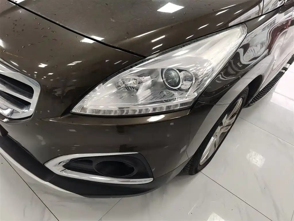 Peugeot 3008 2013 2.0L Automatic Classic Edition фото 18