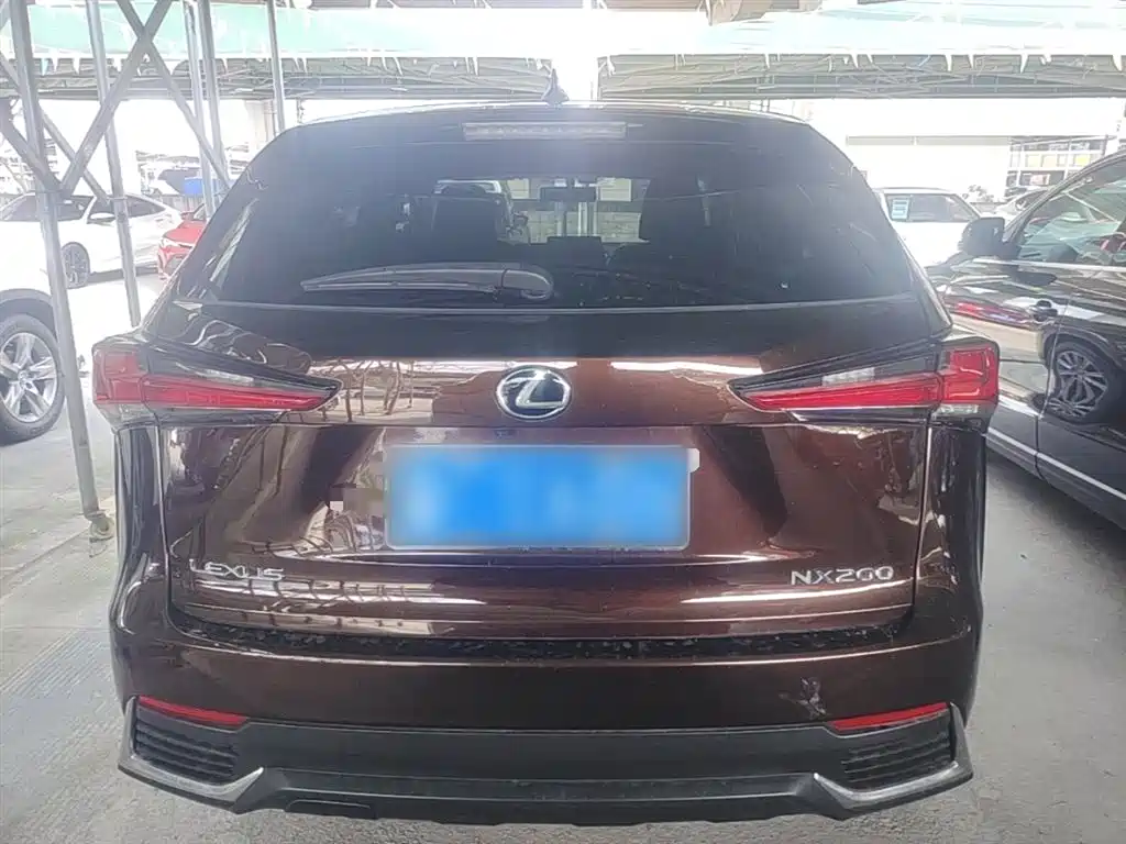 Lexus NX 2017 200 FWD Sharp Edition фото 6
