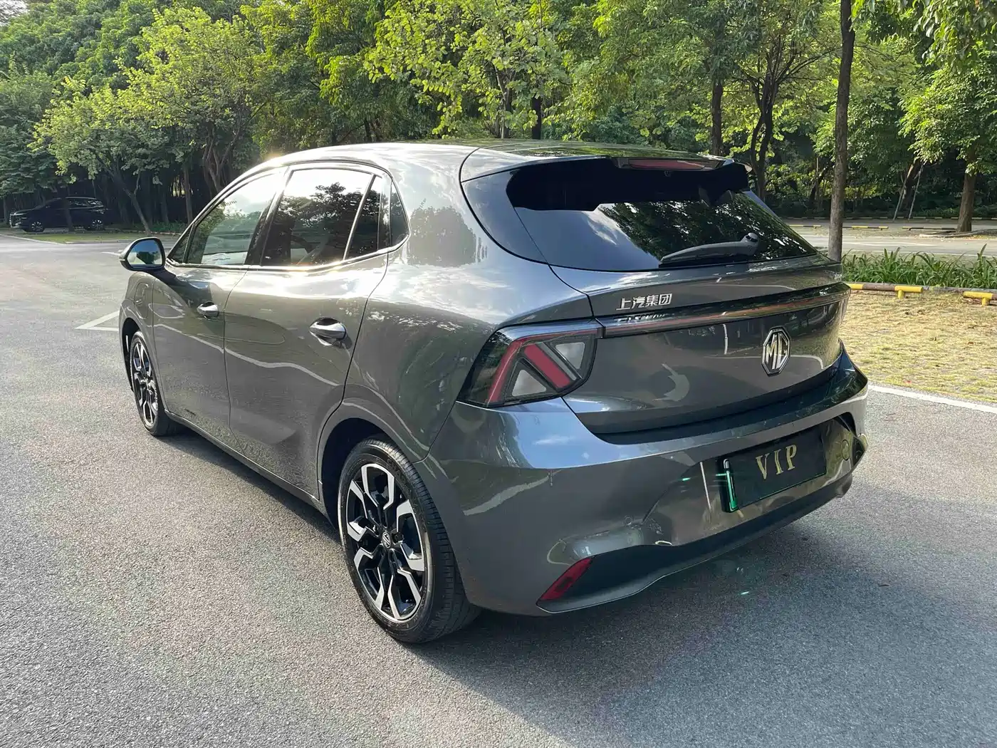 MG MG4 EV 2026 2025 Base Model