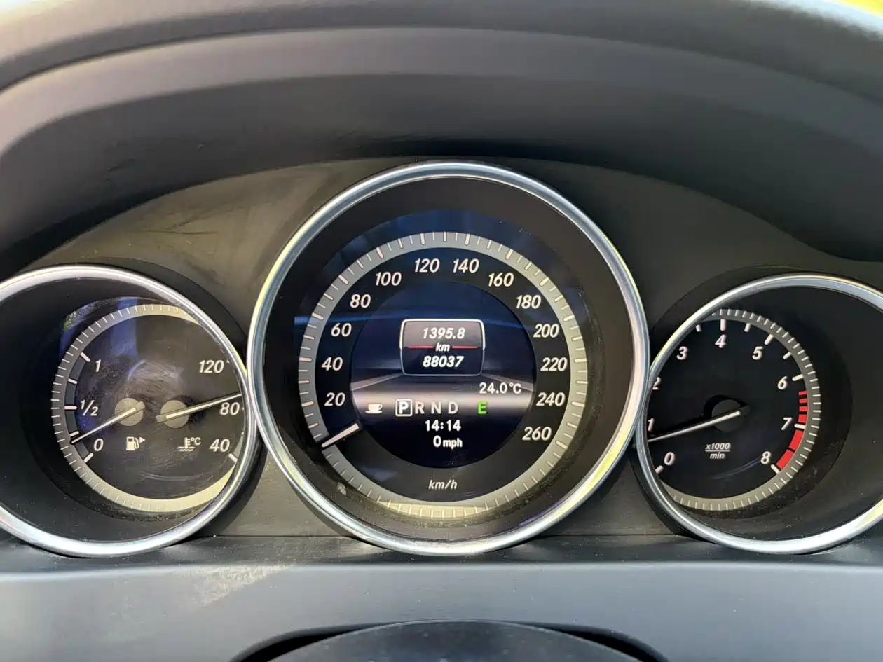 Mercedes-Benz C-Class 2013 C 180 Classic Grand Edition фото 12