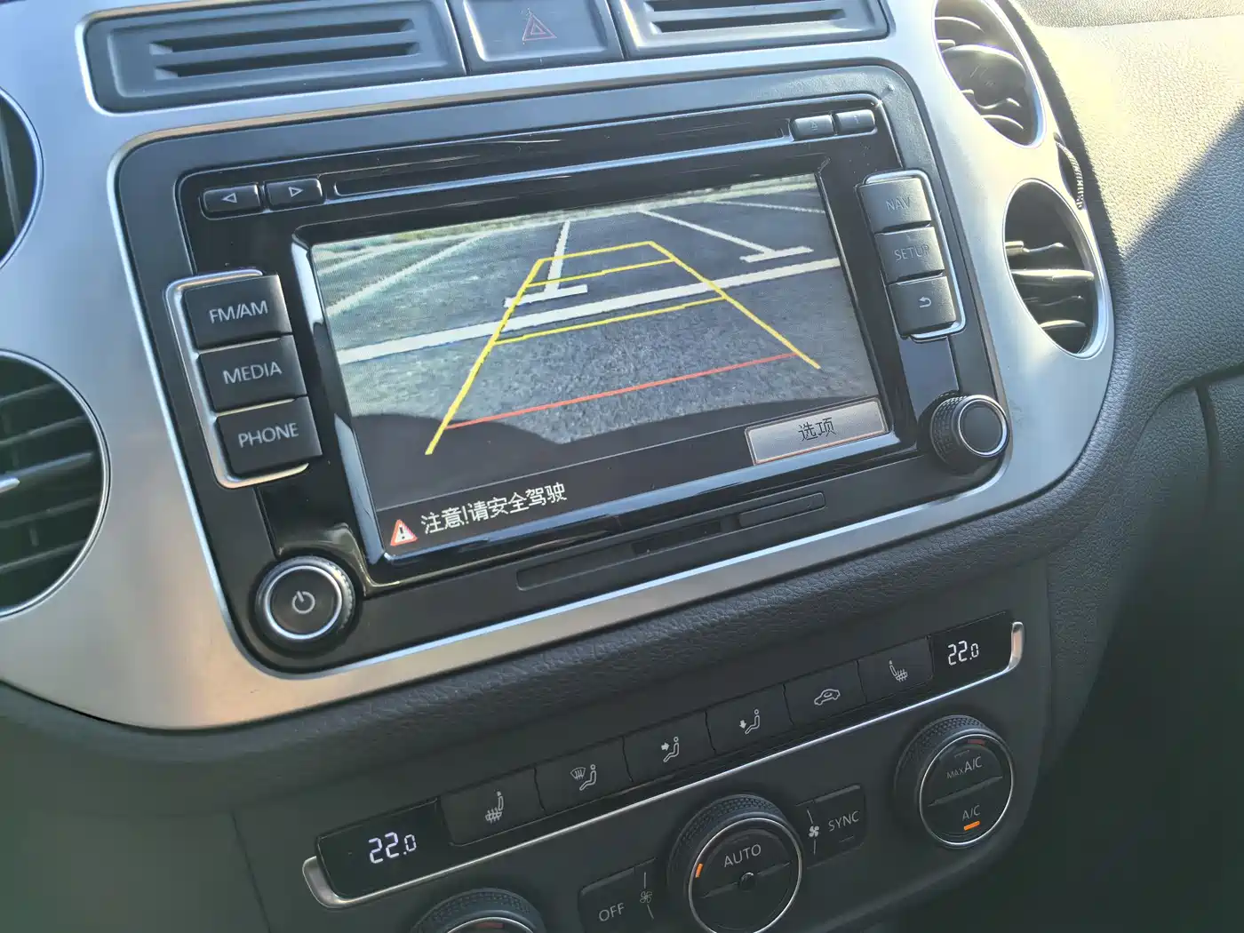 Volkswagen Tiguan 2015 1.8TSI Automatic 2WD Highline фото 9