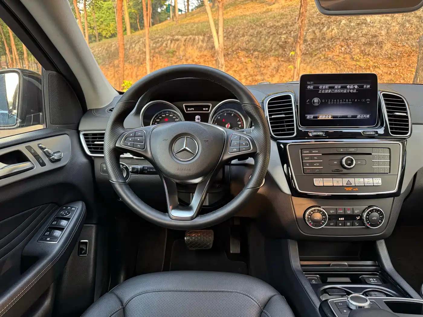 Mercedes-Benz GLE Coupe 2018 GLE 320 4MATIC Coupe SUV фото 19