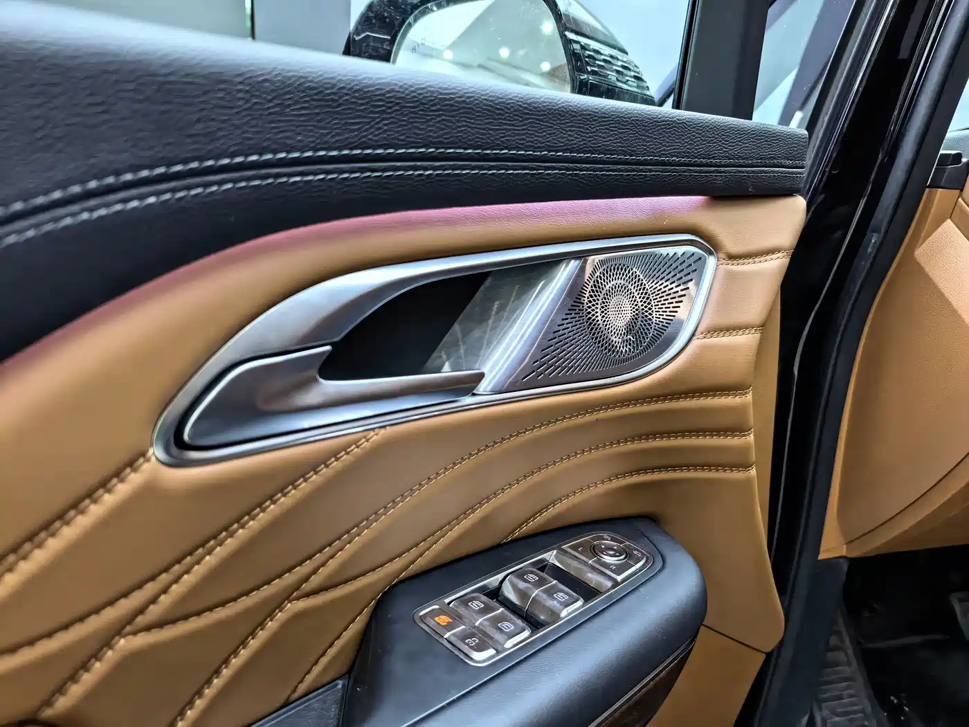 Hongqi HQ9 2023 2.0T Smart Connect Flagship фото 5
