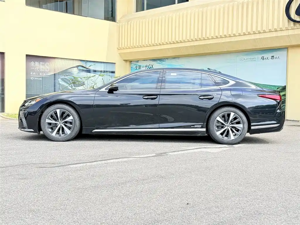 Lexus LS 2021 2021 500h Premium Edition