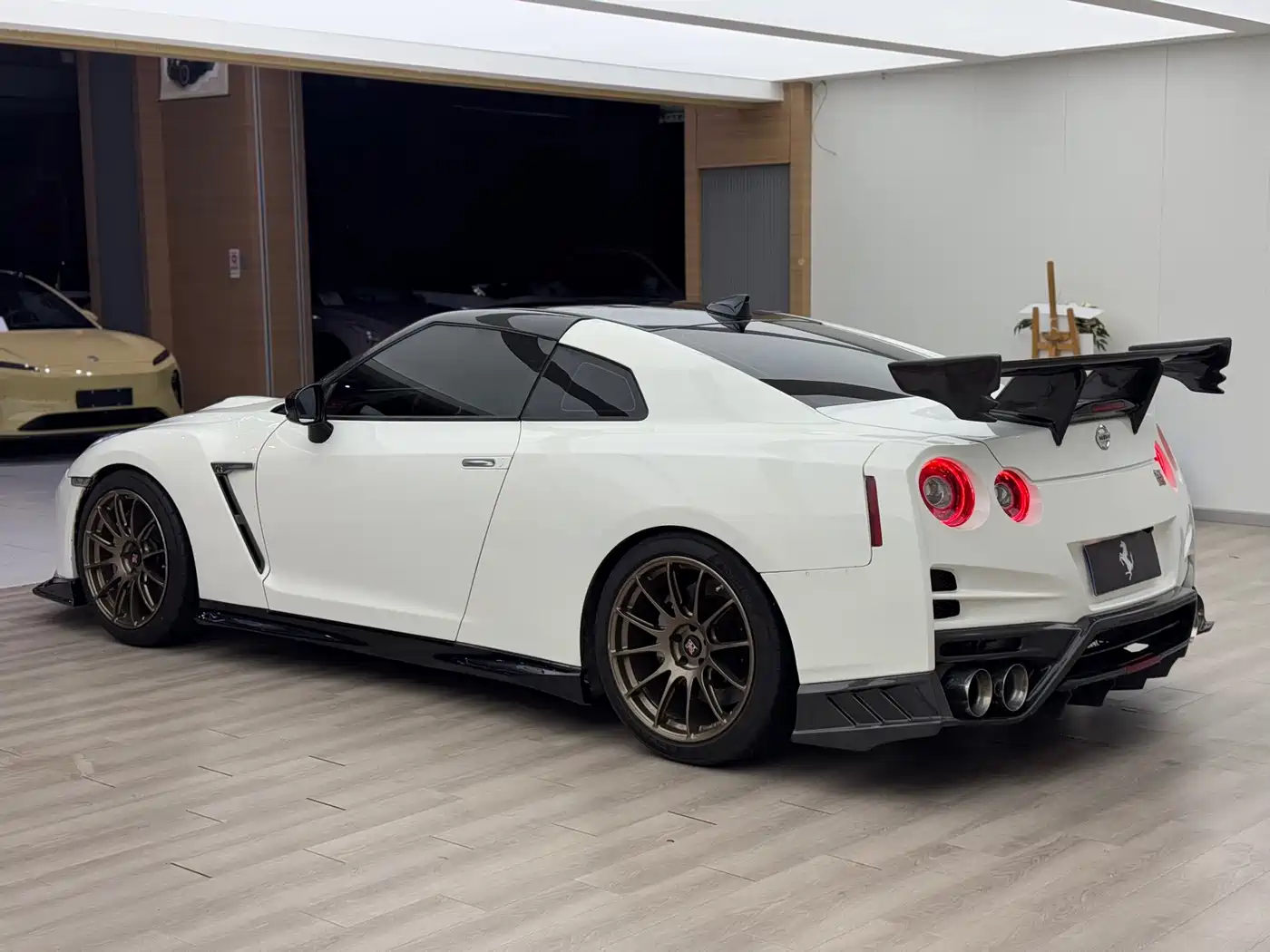 Nissan GT-R 2010 3.8T Premium Edition фото 5