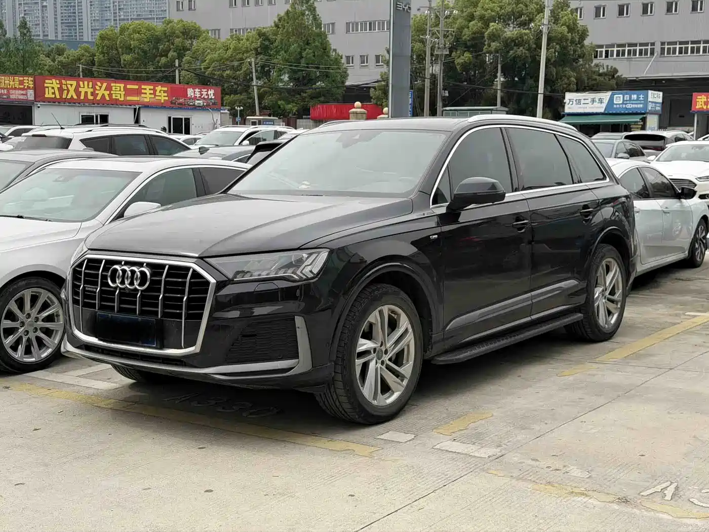 AUDI Q7