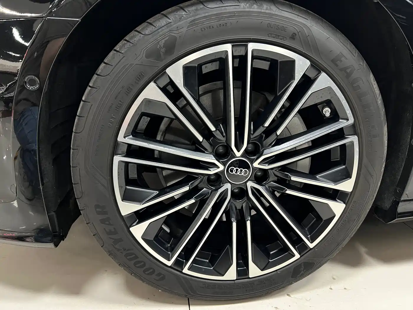Audi A6L 2023 Facelift 45 TFSI Premium Dynamic фото 13