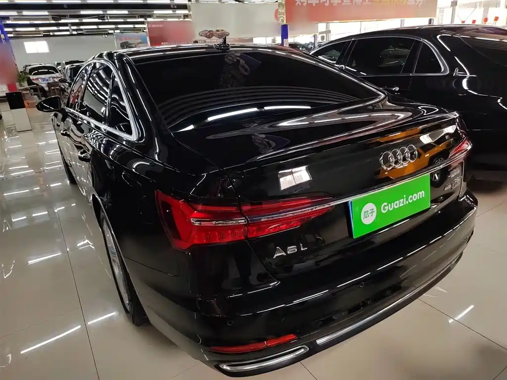 Audi A6L 2019 45 TFSI quattro Exclusive Elegance фото 5