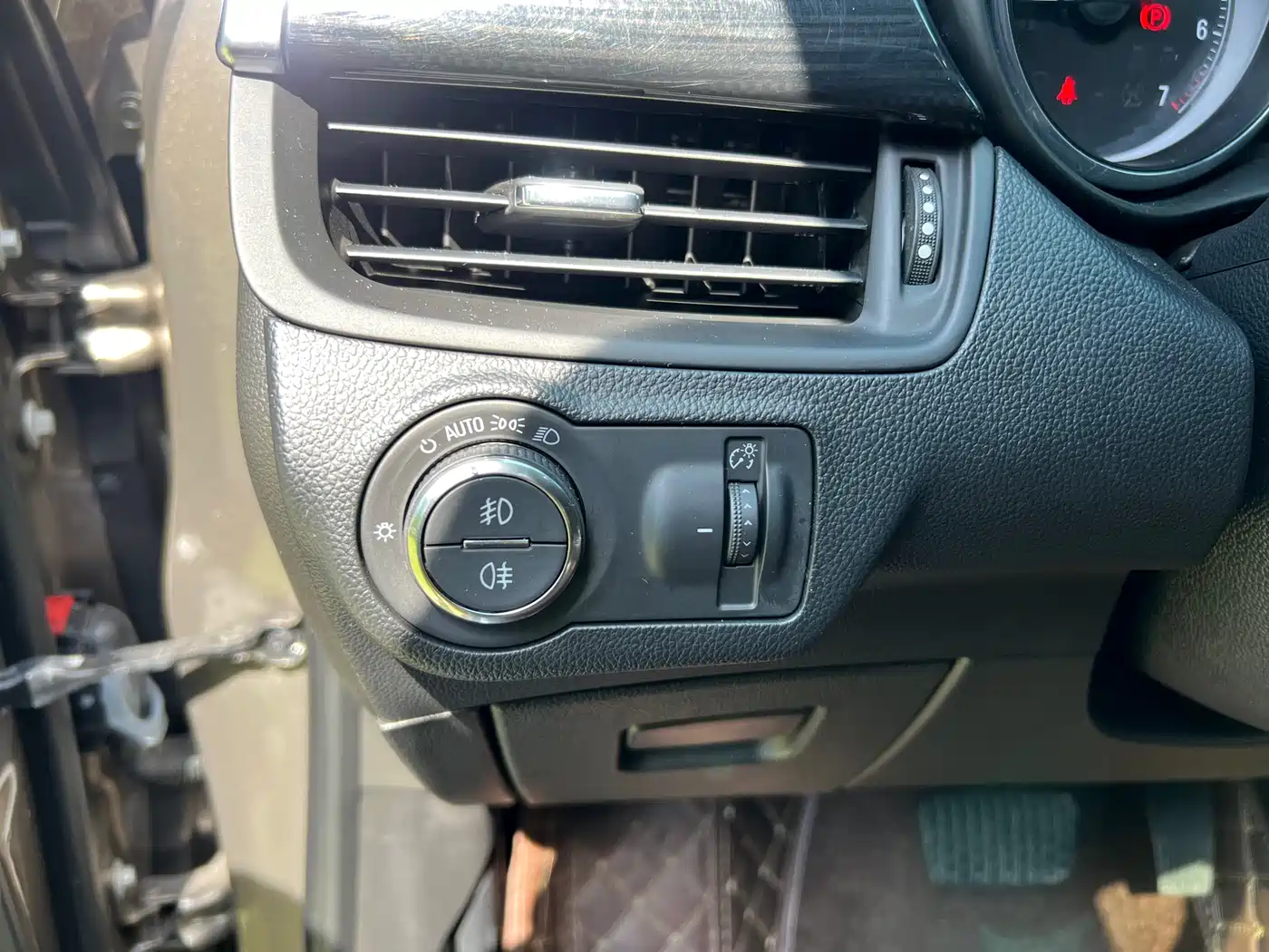 Buick Envision Plus 2018 28T 4WD Elite фото 18