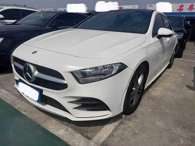 MERCEDES-BENZ CLASS A 2023