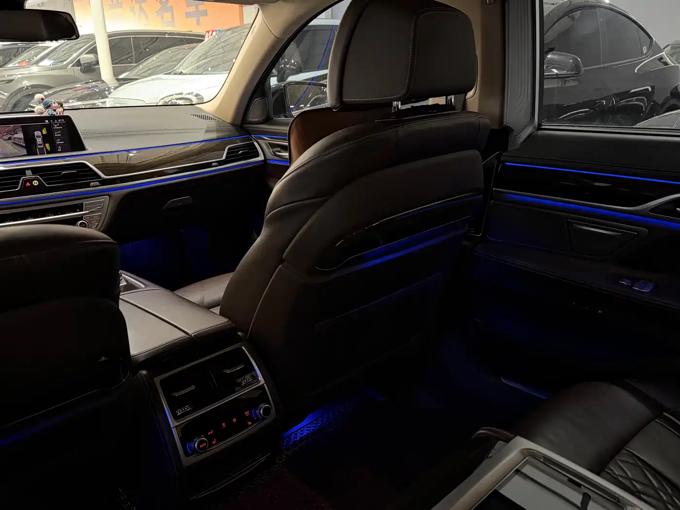 BMW 7 Series 2021 Model 730Li Luxury Package фото 19