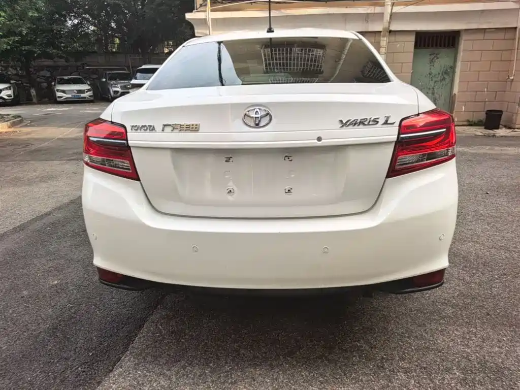 Toyota YARiS L Zhi Xiang 2017 1.5E CVT Charming Edition фото 6