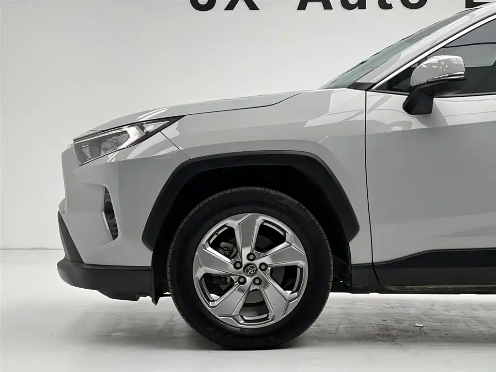 Toyota RAV4 Rongfang 2022 2.0L CVT 2WD Trend Edition фото 11