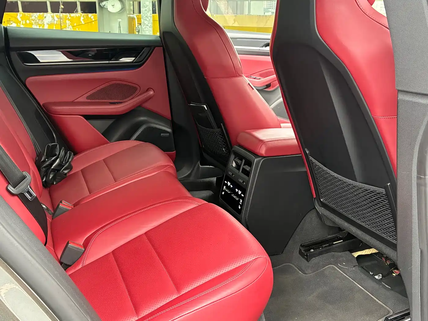 Porsche Macan EV 2024 Macan Long Range фото 12