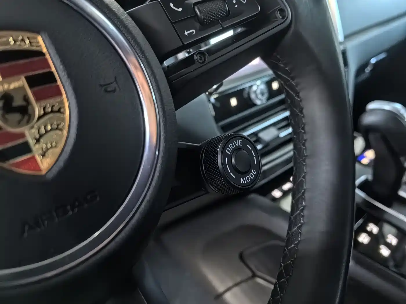 Porsche Macan 2024 Macan 2.0T фото 4