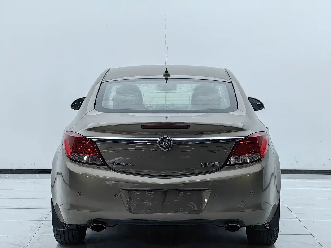 Photo 14 - Buick Regal