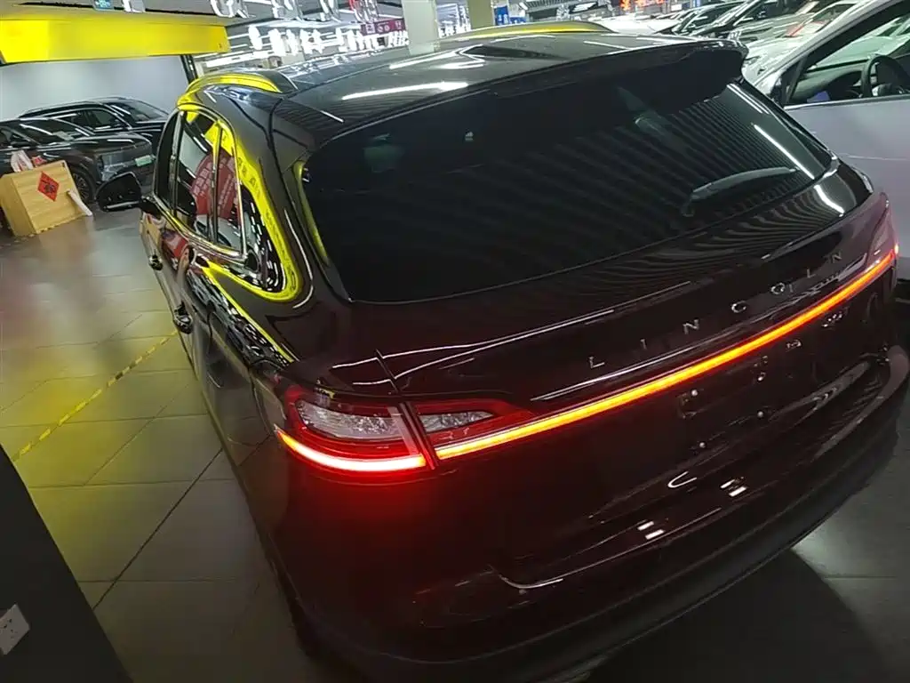Lincoln Nautilus (Import) 2019 2019 2.0T 2WD Premium Edition China VI