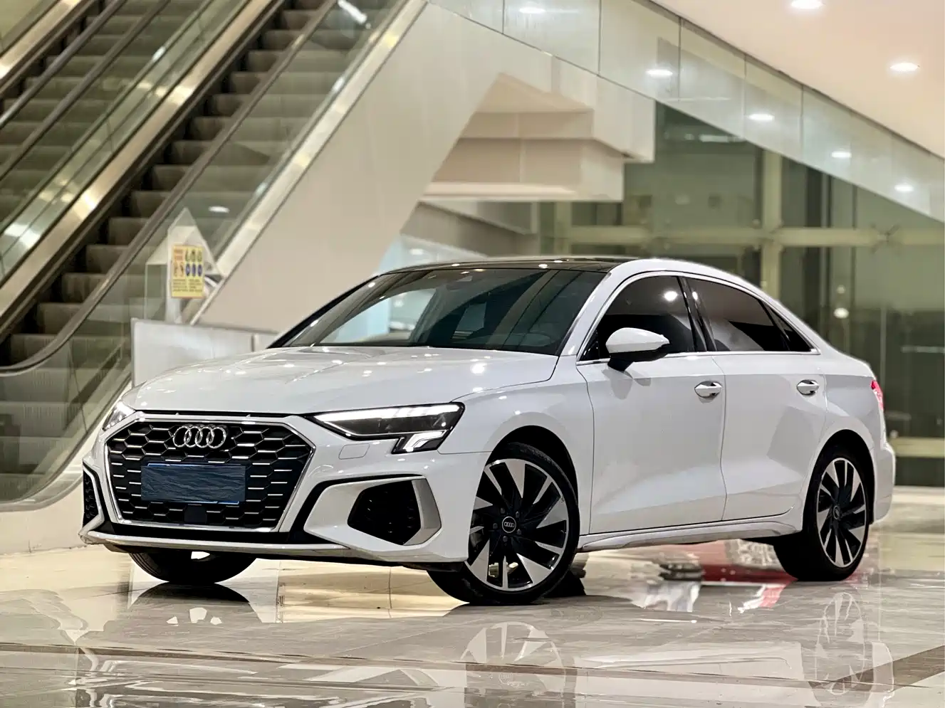 Audi A3 2024 Model A3L Limousine 35 TFSI Fashion Sport