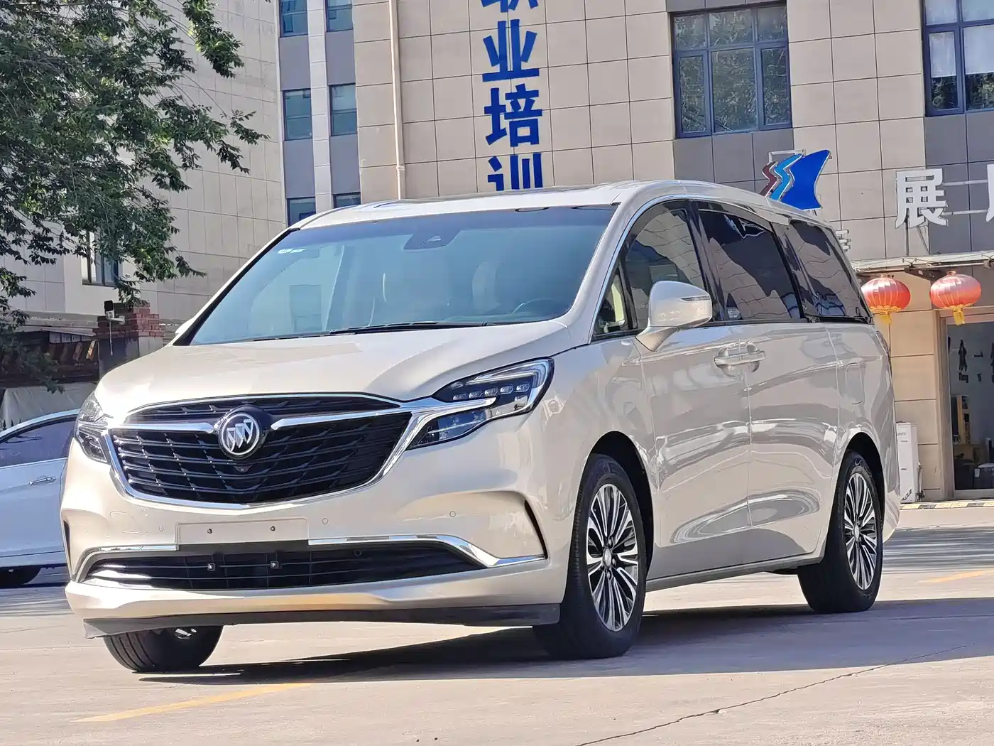 Buick GL8 2021 ES Landlord 653T Luxury