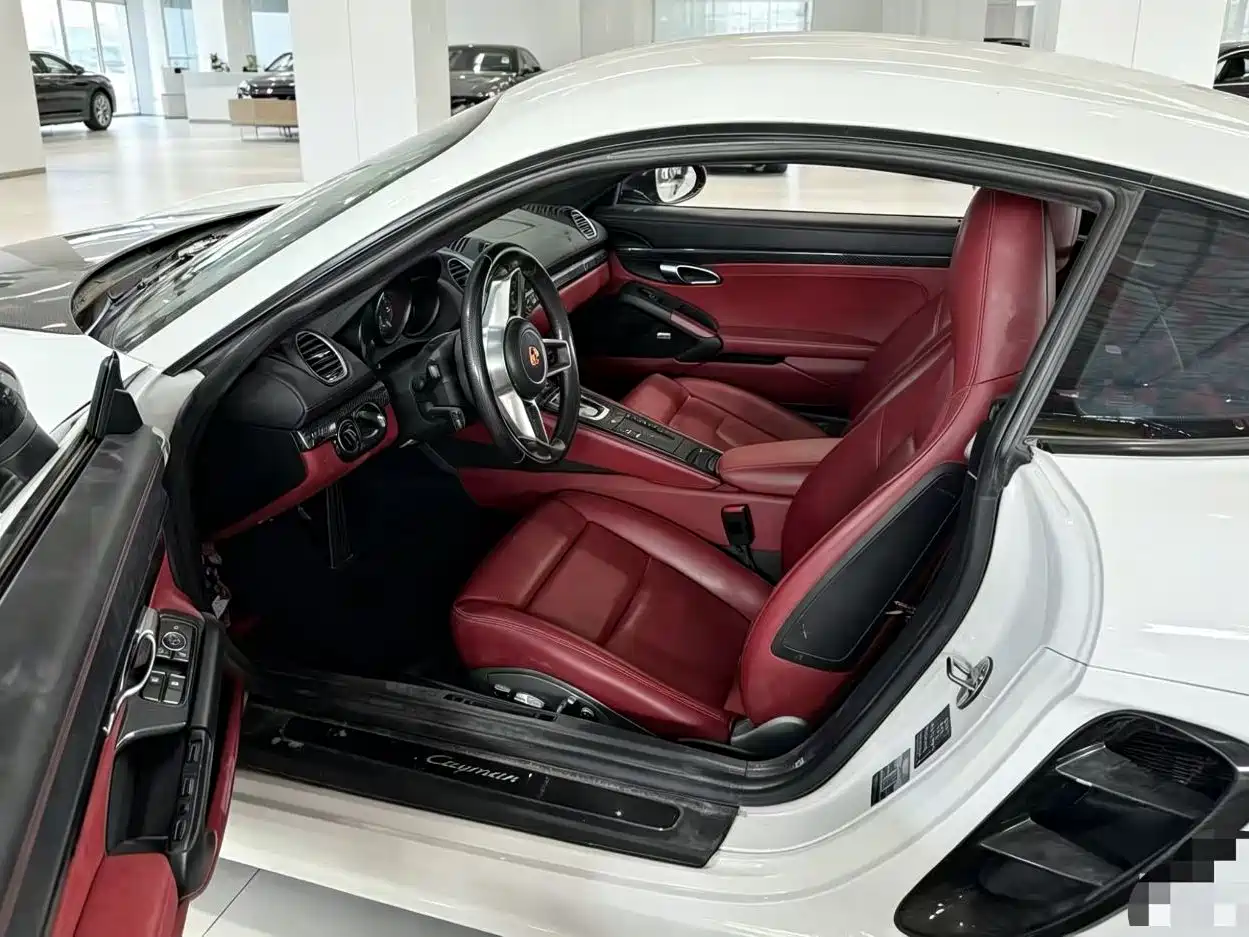 Porsche 718 2018 Cayman 2.0T фото 4