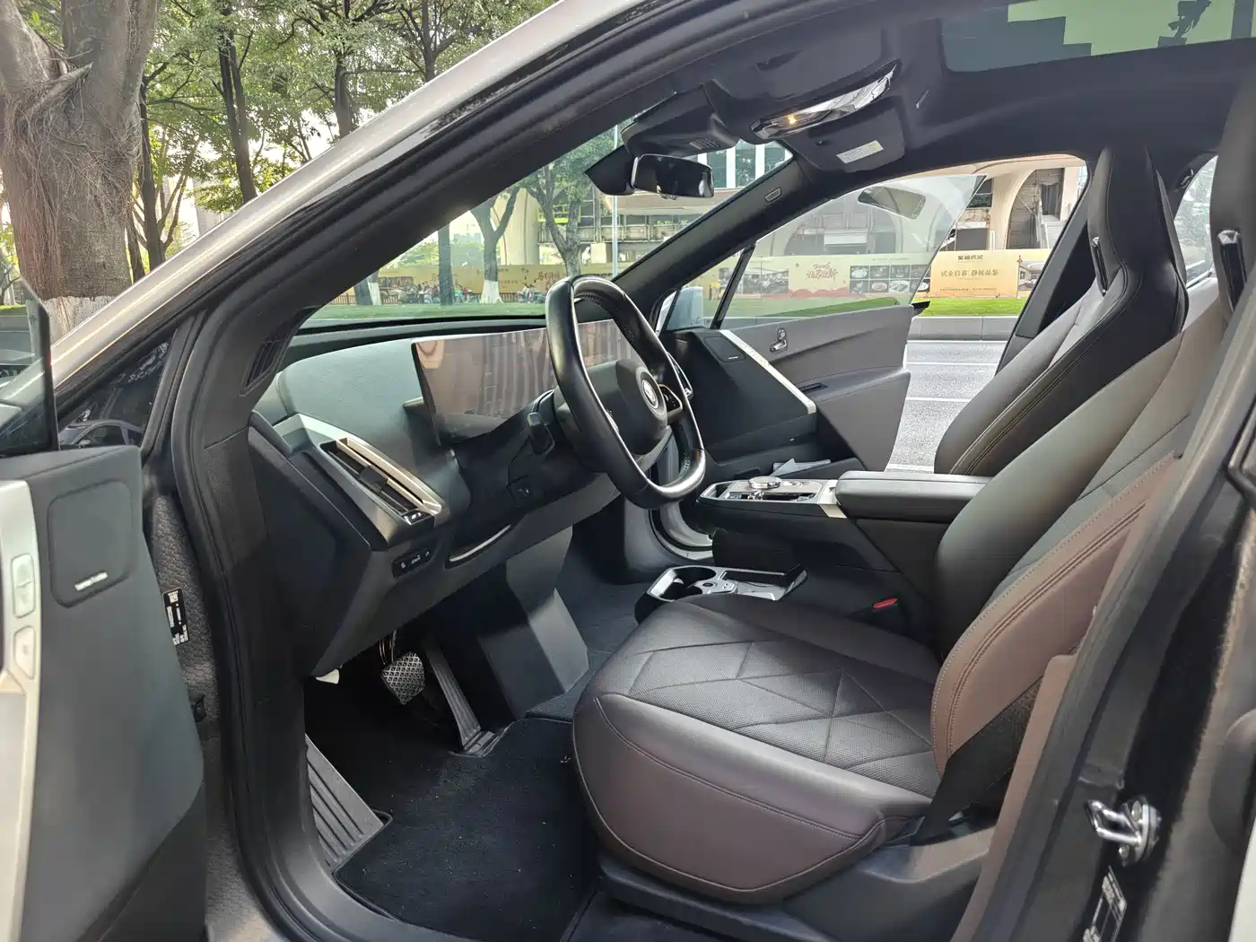 BMW iX 2022 xDrive40 фото 5