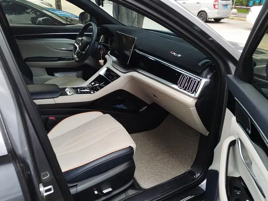 BYD Song PLUS PHEV 2021 DM-i 51KM Honor фото 8