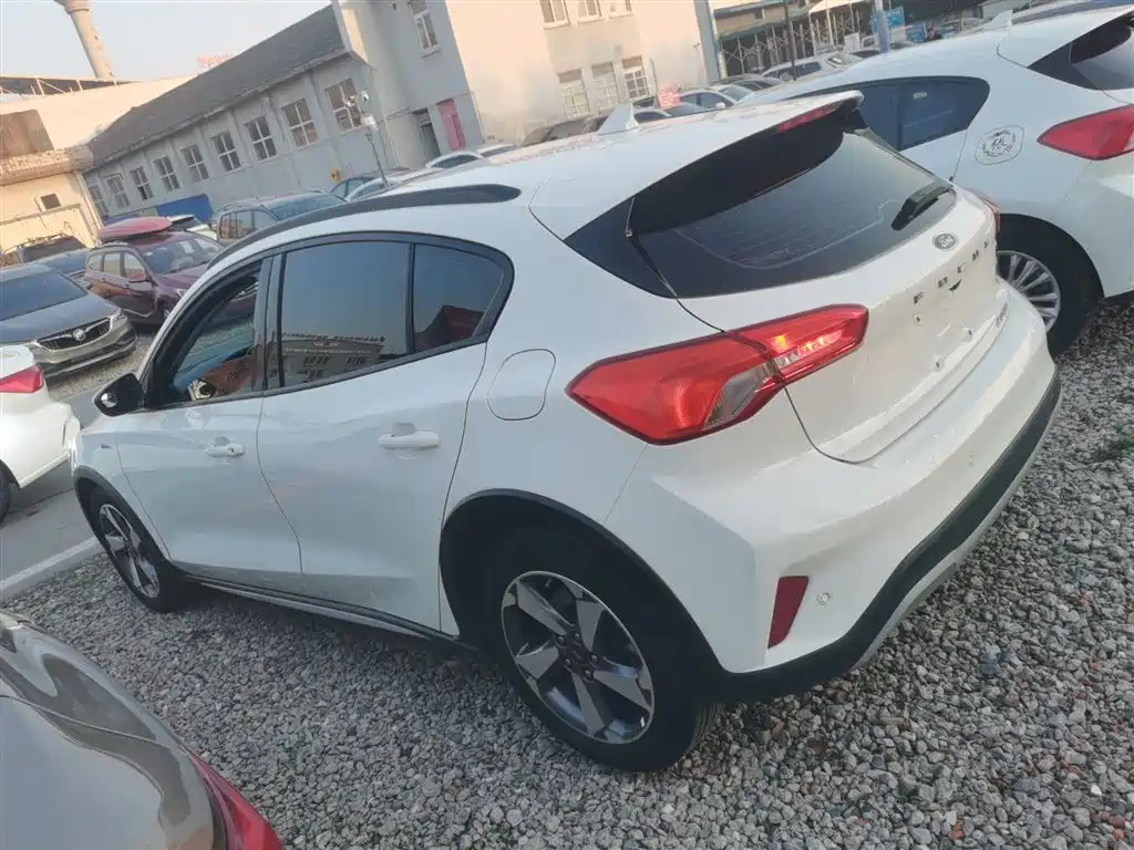 Ford Focus Active 2020 2020 EcoBoost 180 Auto Trendy Edition