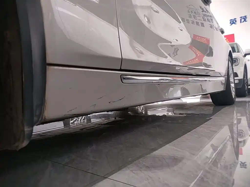 BMW 3 Series 2016 320Li Luxury Design Package фото 22