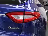Photo 34 - Maserati Levante