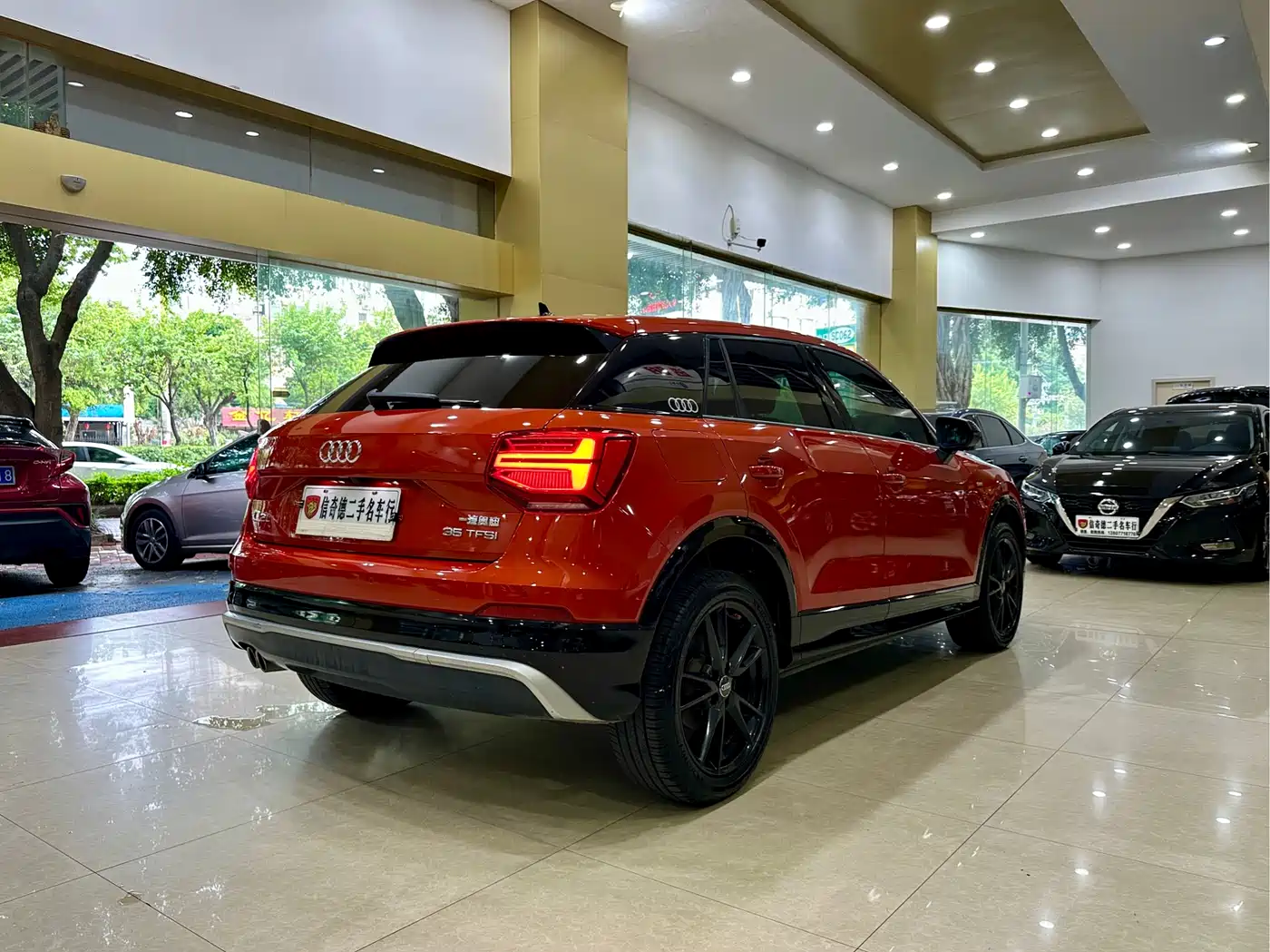 Audi Q2L 2018 35 TFSI Launch Exclusive Edition China VI фото 3
