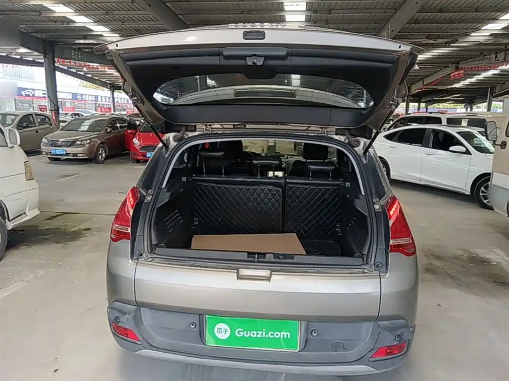 Peugeot 3008 2015 2.0L Automatic Trend Edition фото 19