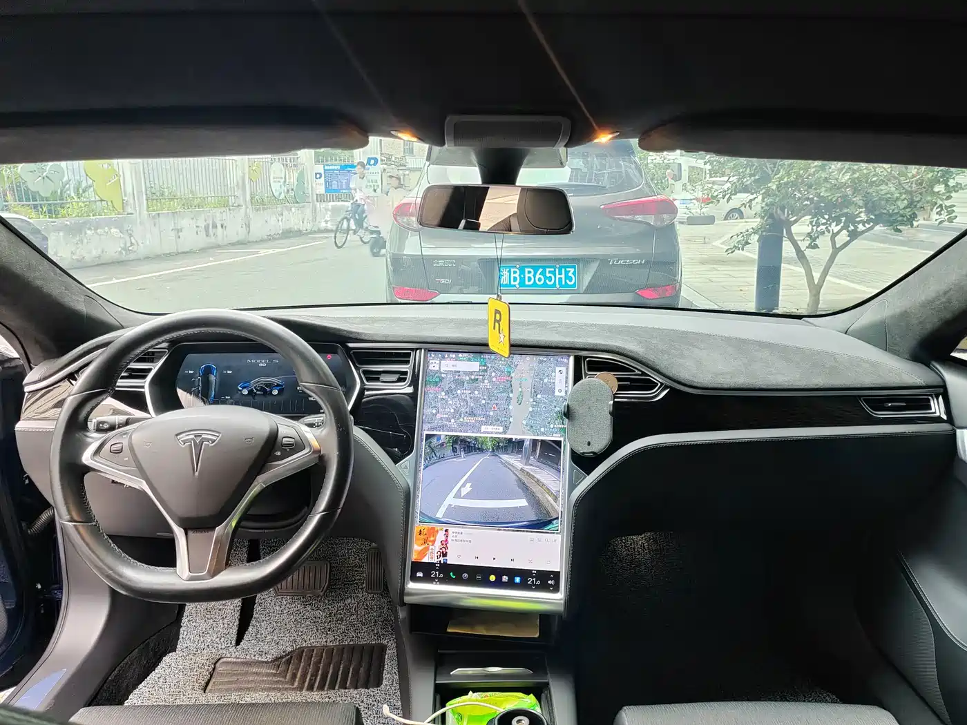 Фото 6 - Tesla Model S