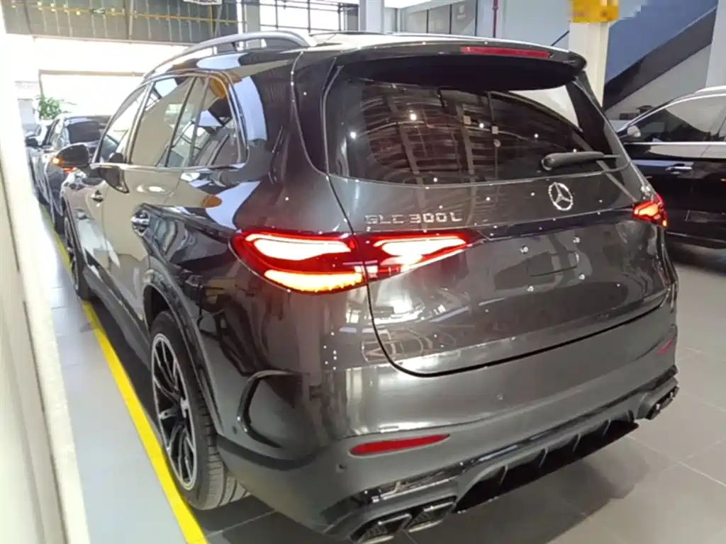 Mercedes-Benz GLC 2023 GLC 300 L 4MATIC Luxury 7-Seater фото 5
